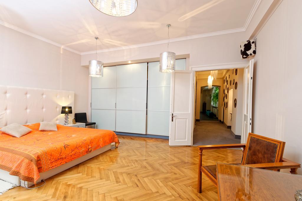 Neoclassical Luxury Apartment Ljubljana Exterior foto